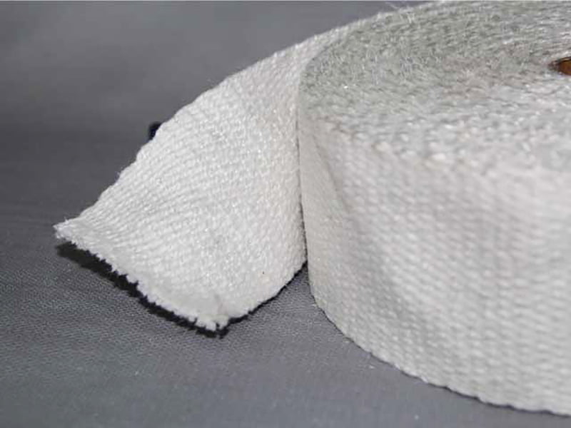 Taśma z włókien ceramicznych wzmocniona folią aluminiową